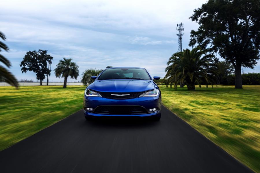  Chrysler 200S AWD (UF) 2014 года  (фото 19 из 46)